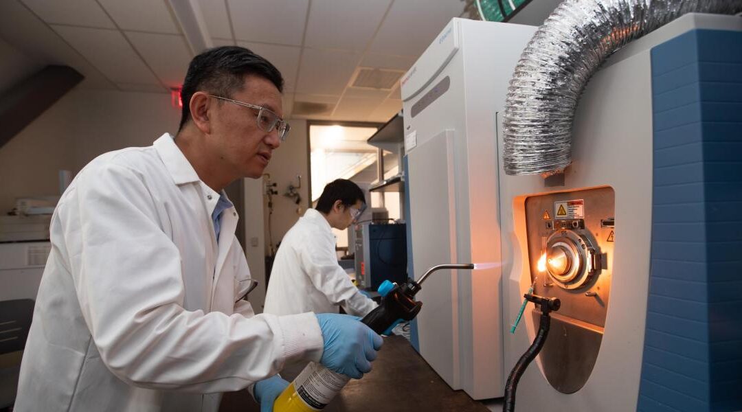 NJIT Researchers Develop Rapid Method to Detect Micro- and Nanoplastics in Seconds.